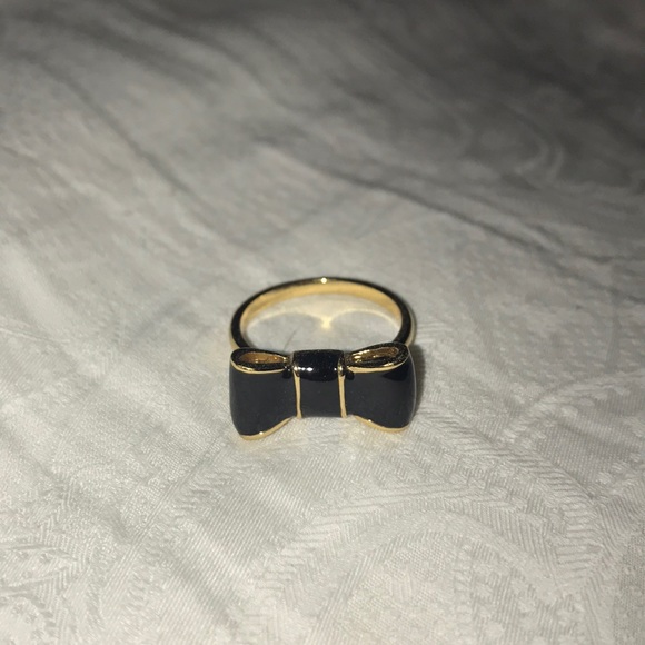 Kate Spade ring. Size 6 - Picture 1 of 1